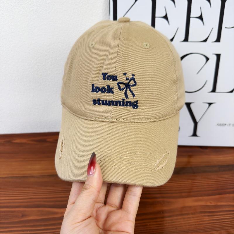 Spring and summer new black baseball hat for men and women Korean hole letter embroidery soft top versatile cap