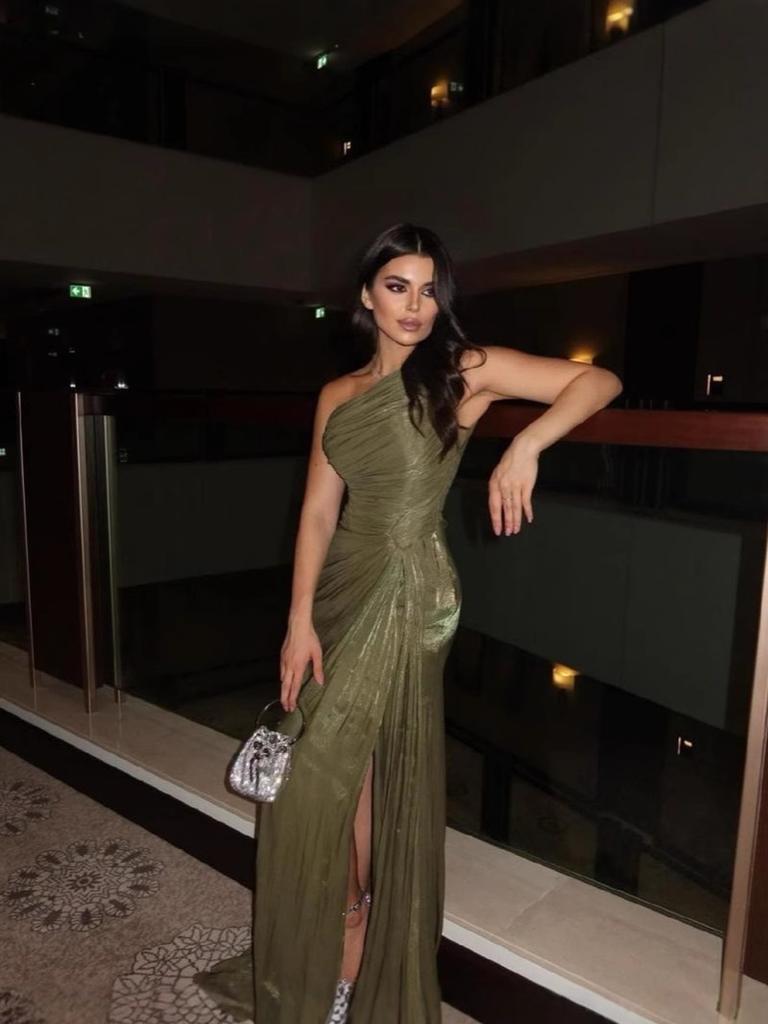 Осенние женские платья - Вечерние платья с оборками, плиссировкой и мерцанием