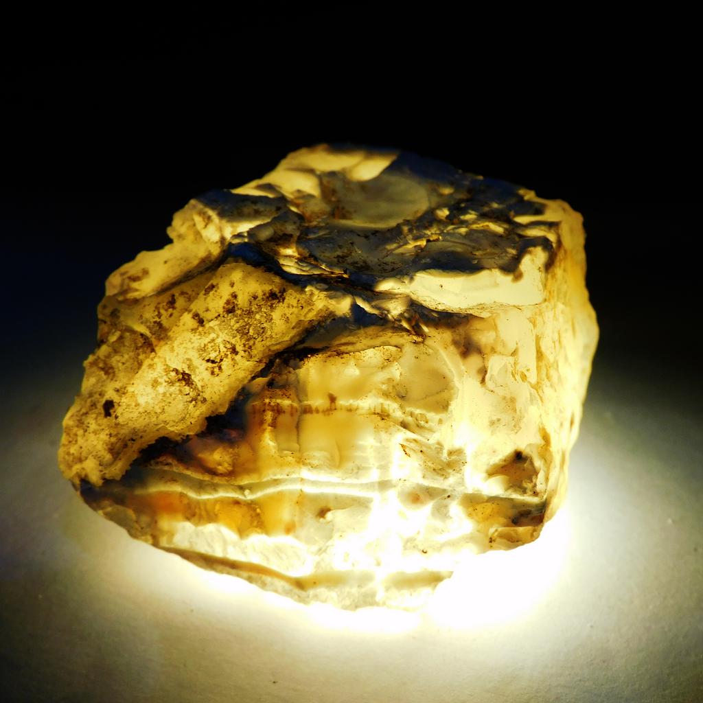 Natural White Opal Loose Gemstone Rough 272.20 ct Raw October Birthstone for Gem Collections