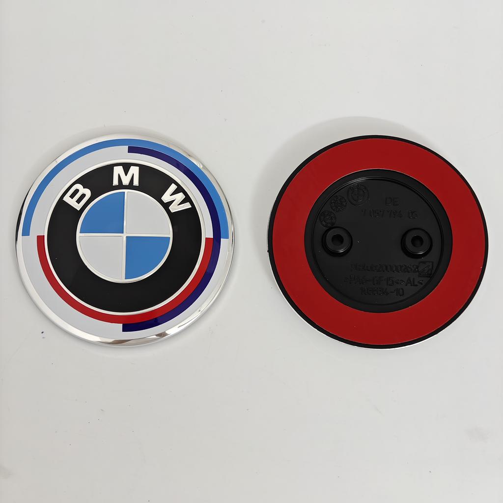 For BMW F20 F22 F23 F30 F80 F31 F34 F32 F82 F33 F10 F11 E81 E87 E63 E64 1Pcs 2 Holes 3 Holes Hood Emblem Trunk Badge Accessories SW6