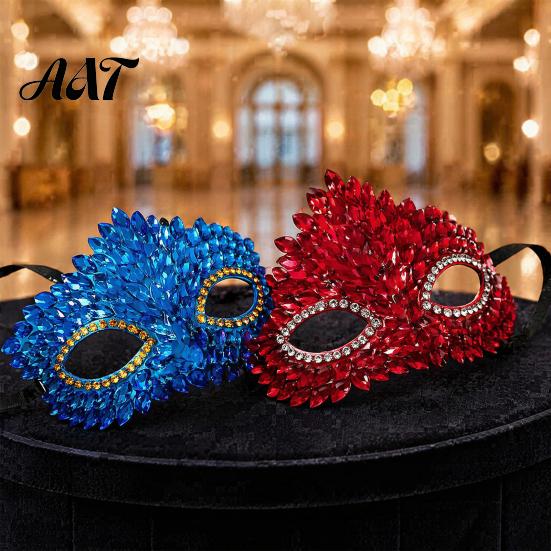Premium Halloween Cosplay Mask Gothic Cat Eye Masquerade Mask, Rhinestone Vintage Half Face, Sexy Elegant Party Costume, Glitter for Comfortable Long