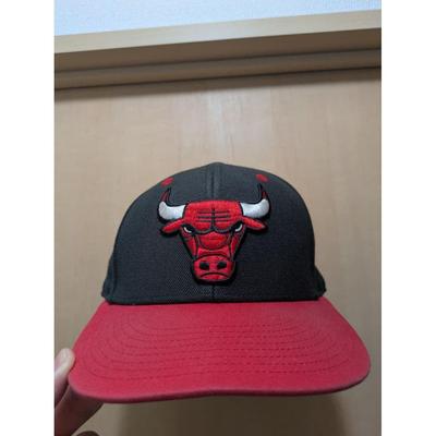Б/у кепка [adidas] Chicago Bulls NBA Snapback с вышивкой логотипа