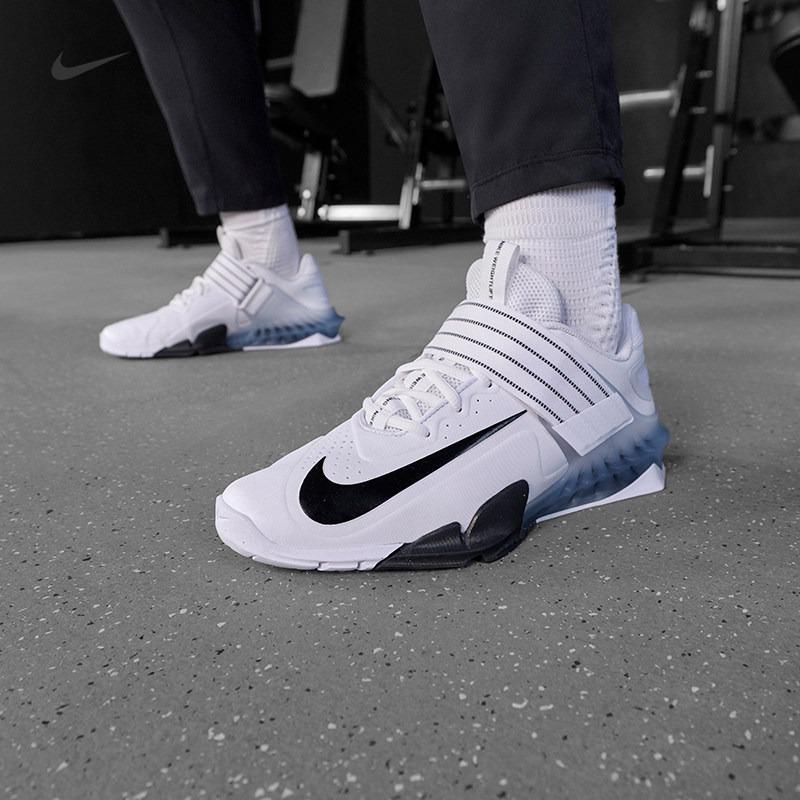 Nike Обувь для тяжелой атлетики - Пружинная поддержка на липучке для комфорта и стабильности - NIKE SAVALEOS CV5708