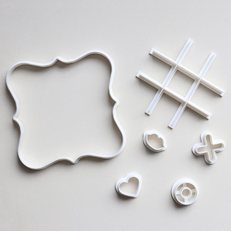 Day Valentine'S Tic Tac Toe Mold Casting Mold Heartt Lip For Diy Crafts Cookie Cutter Kids Adult Table Game Family Board Games