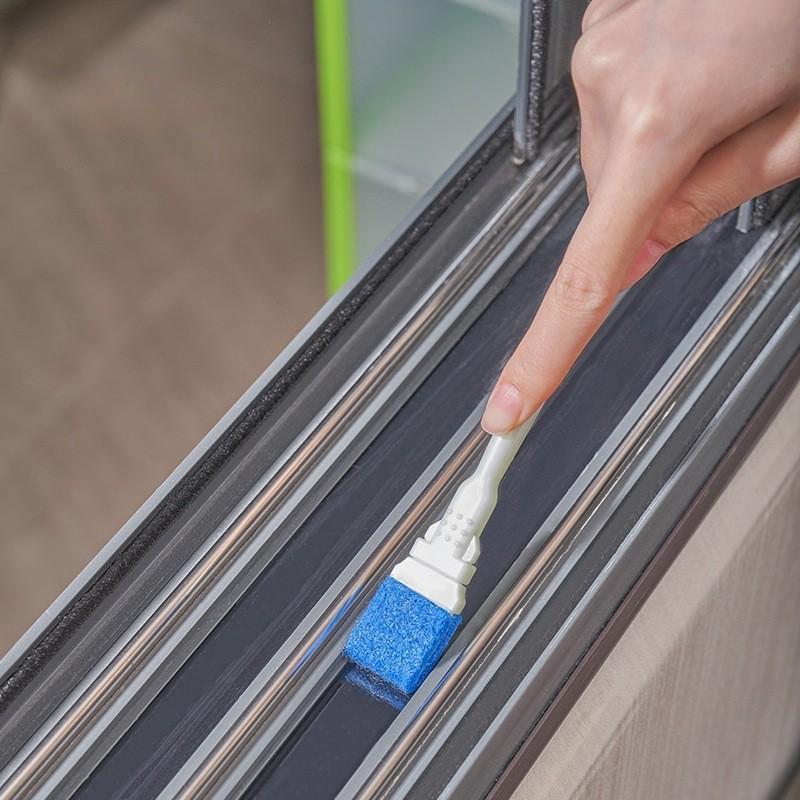 Japanese Cleaning Home Brush For Small Gaps And Hard To Reach Areas With Material Plastic
