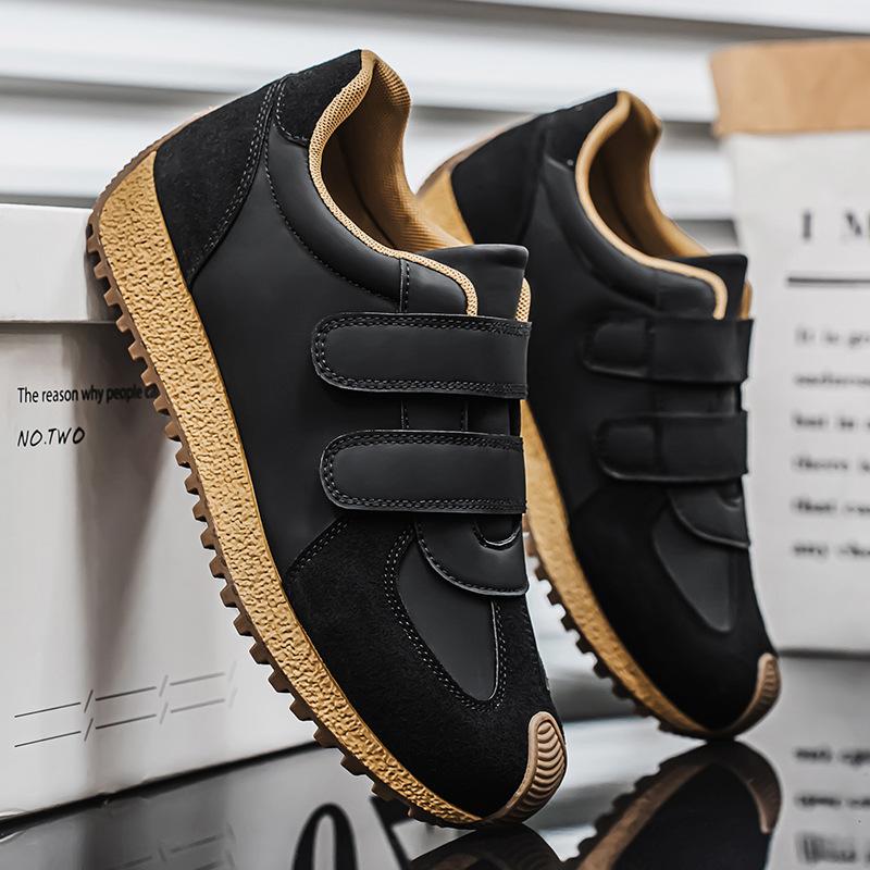 2025 Spring and Summer Men's New Retro Fashion Daily Casual Versatile Trend Velcro Flat Men's Shoes