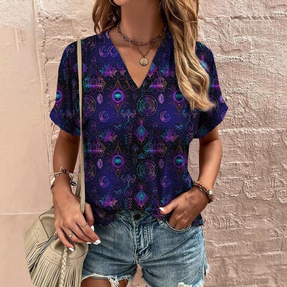 Retro Print Women's T Shirt Classic Floral Tees For Ladies Summer V-Neck Short Sleeve Tops Female Oversized Clothes Daily Blouse