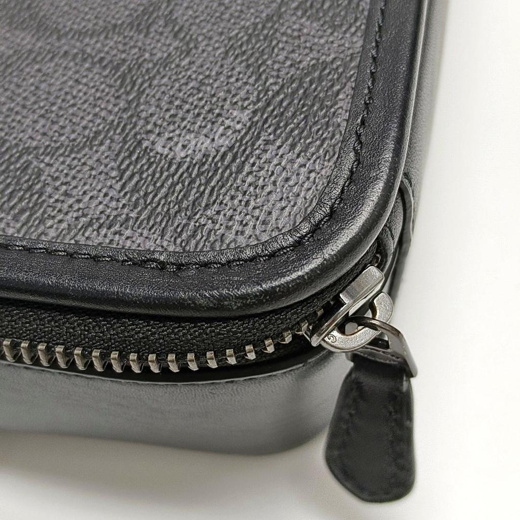 [Pre-Owned] Wyatt 20 Brand Logo Zipper Closure Coated Canvas Crossbody Bag Small - Excellent #1XH0MT6