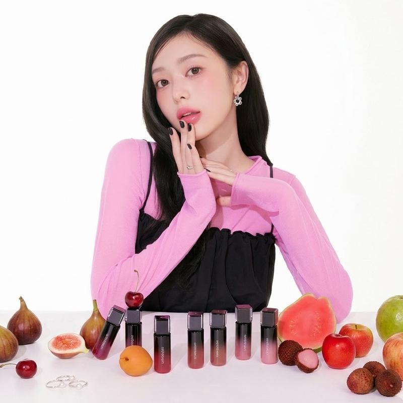 MILK TOUCH Черная смываемая тату для губ 4,5 г