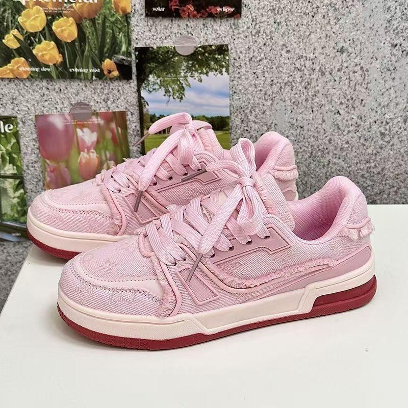 Fashion 2025 New Casual Women's Sneakers Popular Niche Vintage Skateboard Spring Autumn All Match Shoes Couple Style Pink Sneakers
