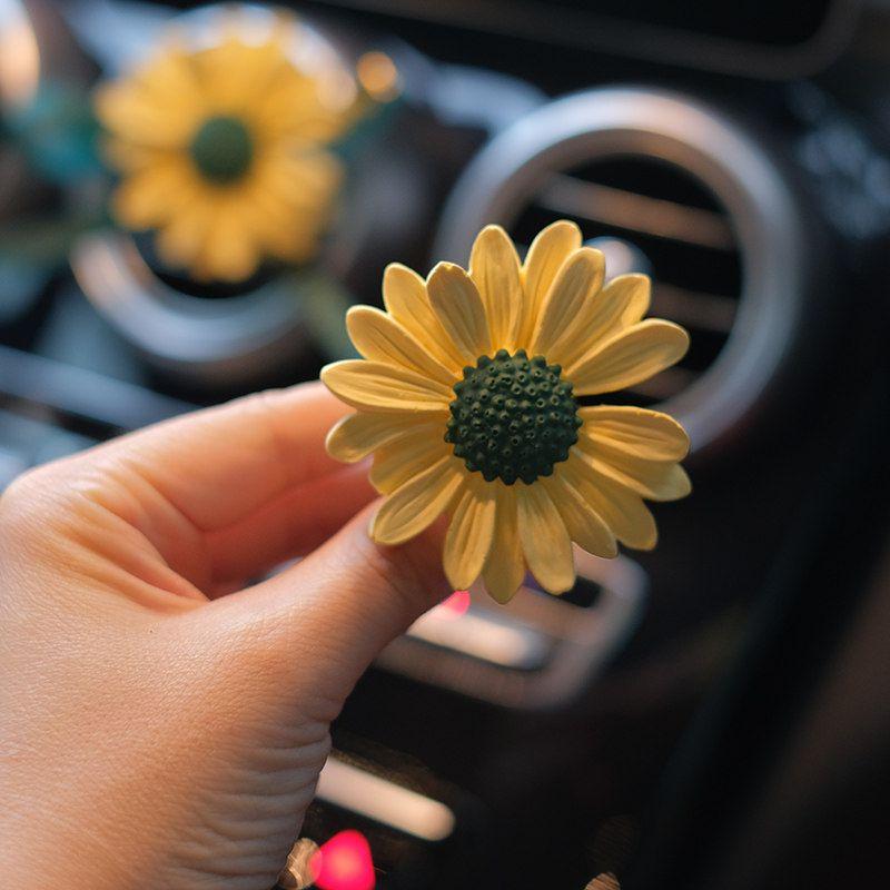 Summer Sunflower Car Fragrance Diffuser Air Vent Decoration Aroma Stone Car Interior Ornament for Women