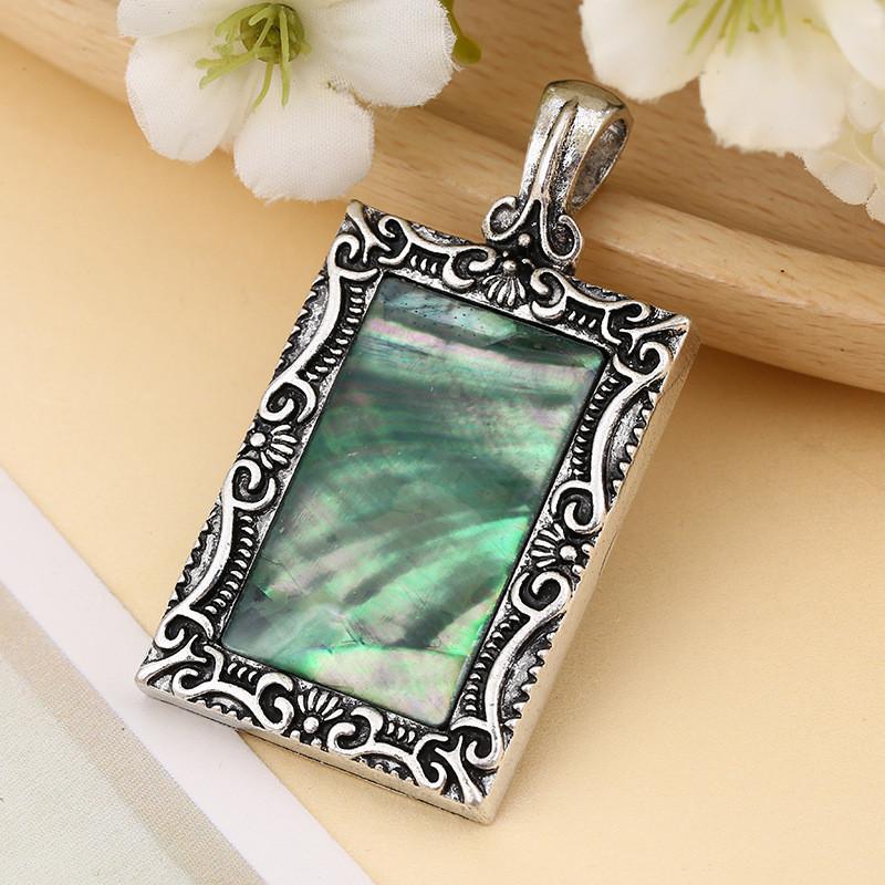 Shell Pendant Necklace With Geometric Embedding For Fashion Jewelry Crafts