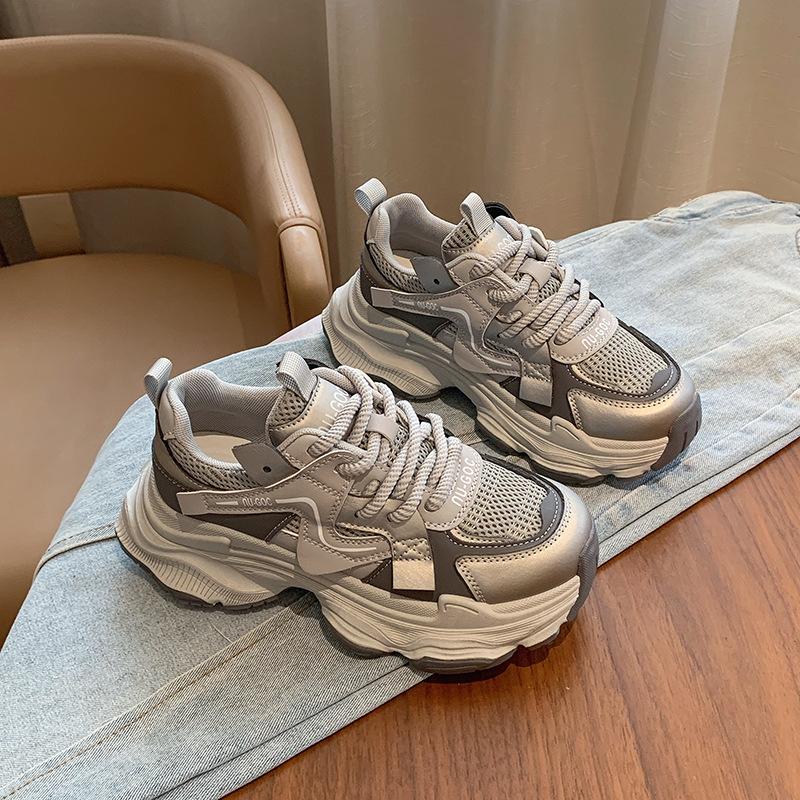 Женские кроссовки на толстой подошве, осень 2025, новые, ретро, увеличивающие рост, сетчатые, взрывные, уличный стиль, повседневная обувь для маленькой стопы, спортивная обувь