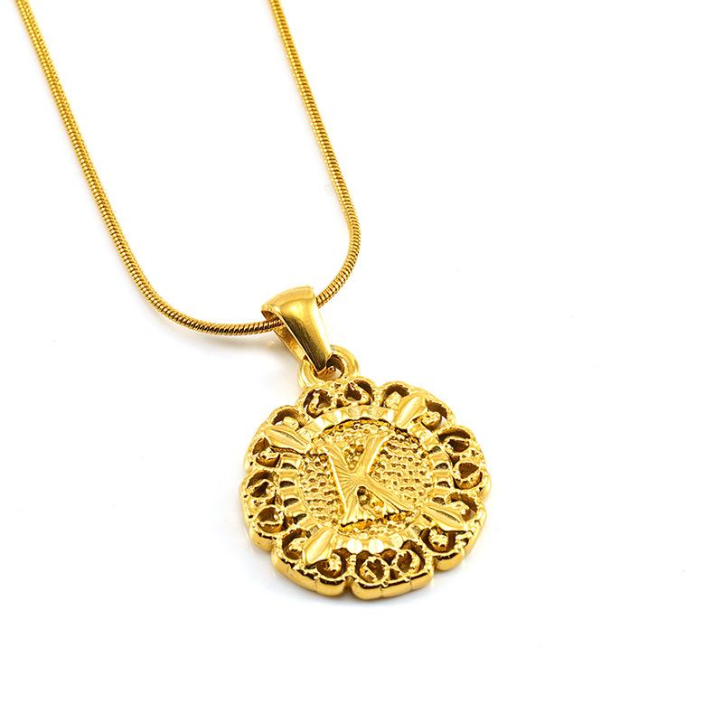 New fashion titanium steel letter pendant, clavicle chain, round embossed design necklace, personalized versatile men and women