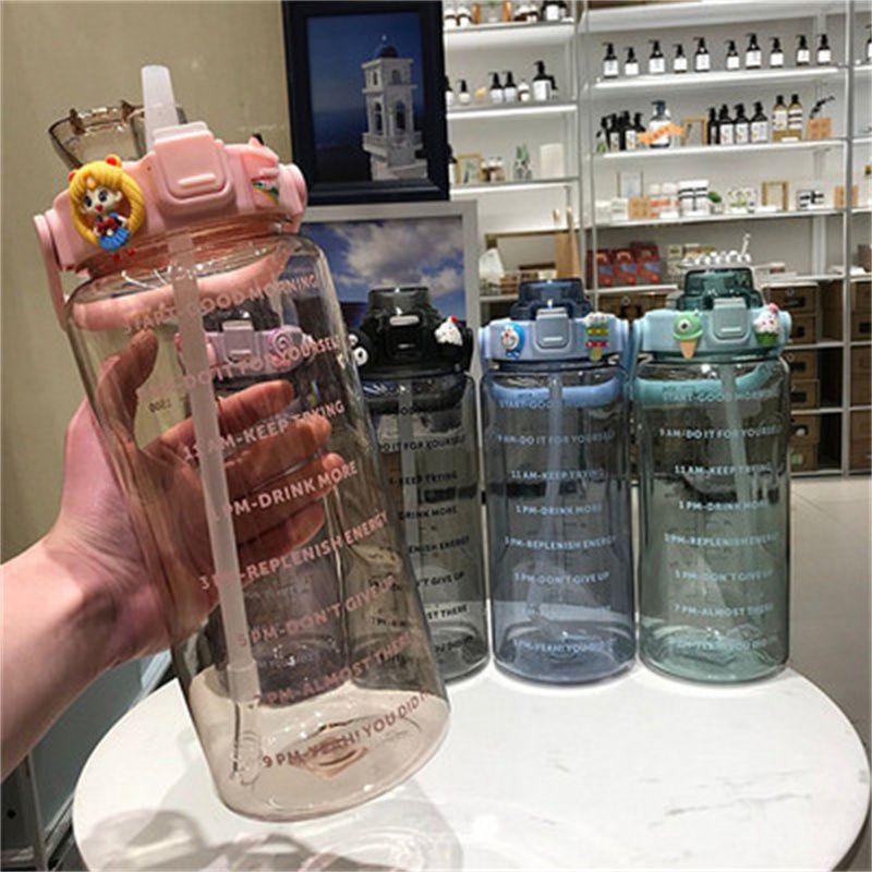 Спортивная бутылка для воды большой емкости 2 л с соломинкой, отметкой времени и забавными наклейками