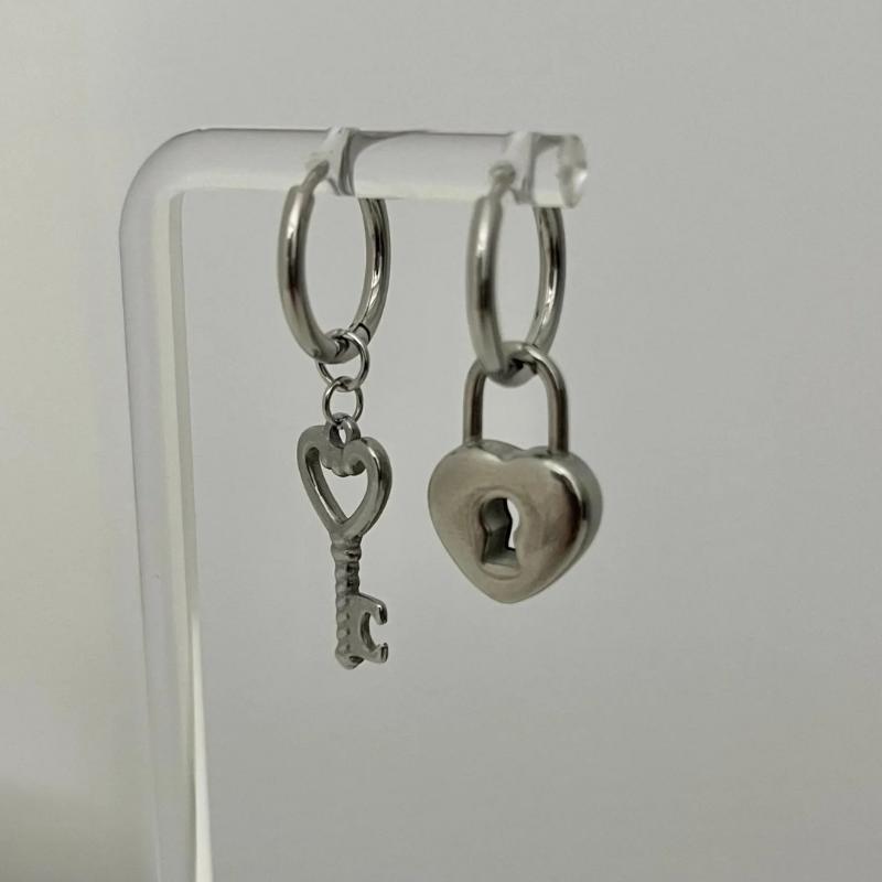 Gothic Vintage Barbed Cross Sword Earrings For Women Fashion Cool Punk Rock Party Jewelry Accessories Gift