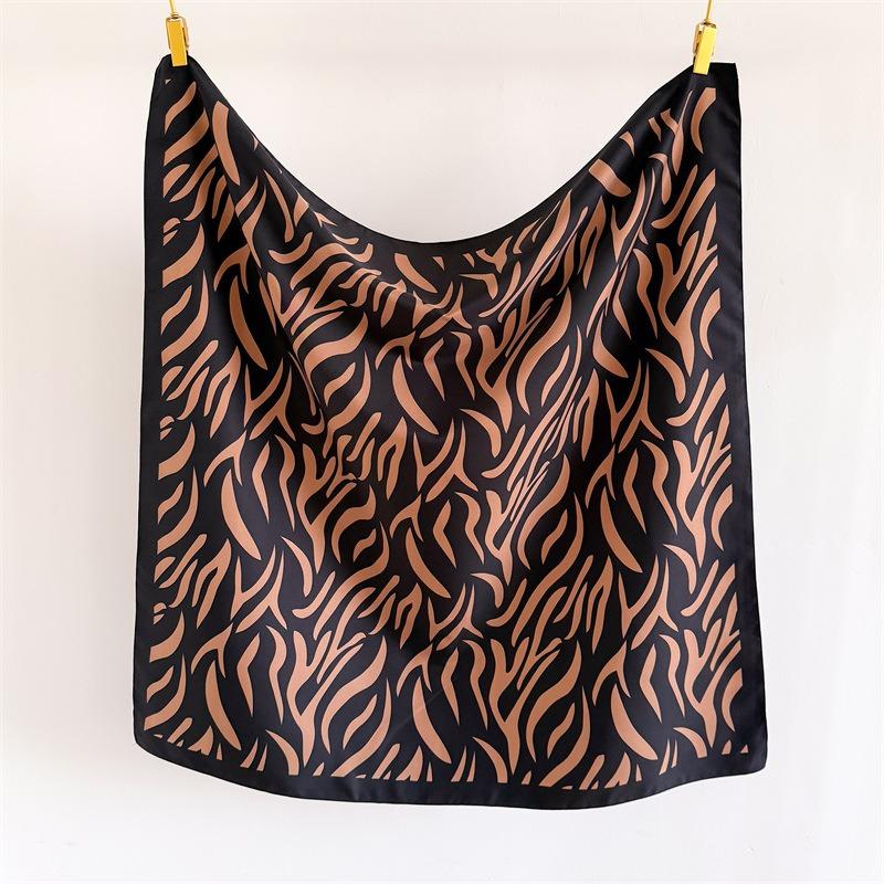 Vintage Twill Printed Square Scarf For Women Fashion