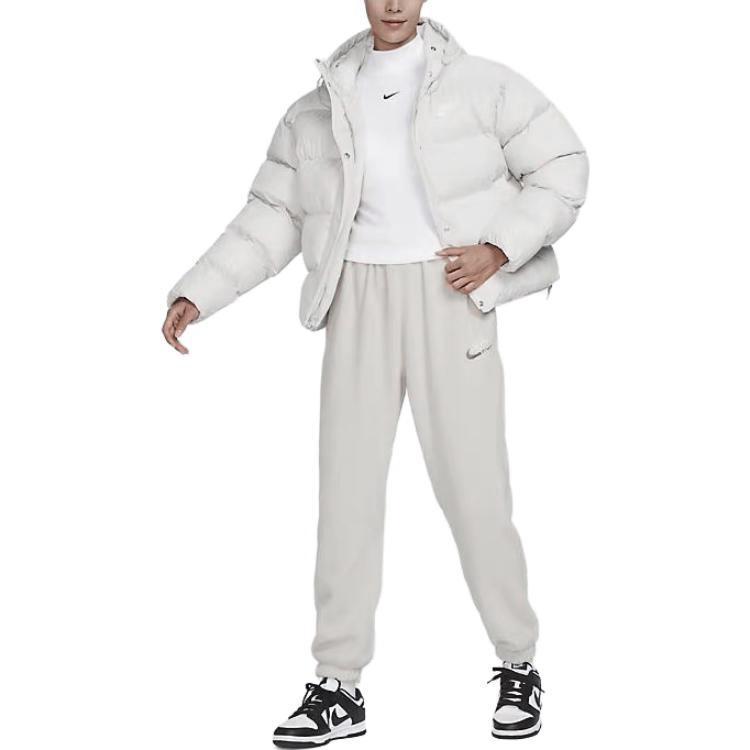 Nike Сплошная ветрозащитная теплая короткая стеганая куртка с капюшоном, женская верхняя одежда, белая FD8291-104