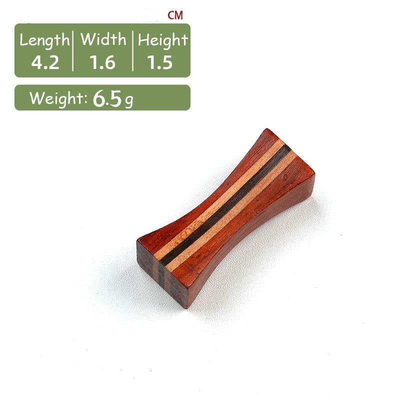 Полка для хранения в отеле. Держатель для палочек для еды. Полка для деревянных палочек для еды. Украшение кухни. Посуда для ресторана.