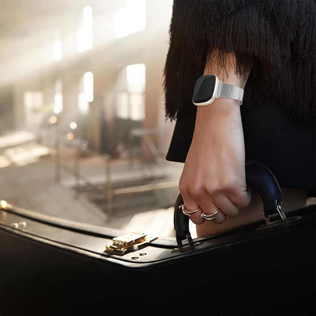 Для Fitbit Versa 4/Sense 2 Регулируемый ремешок для смарт-часов из нержавеющей стали Запасной браслет