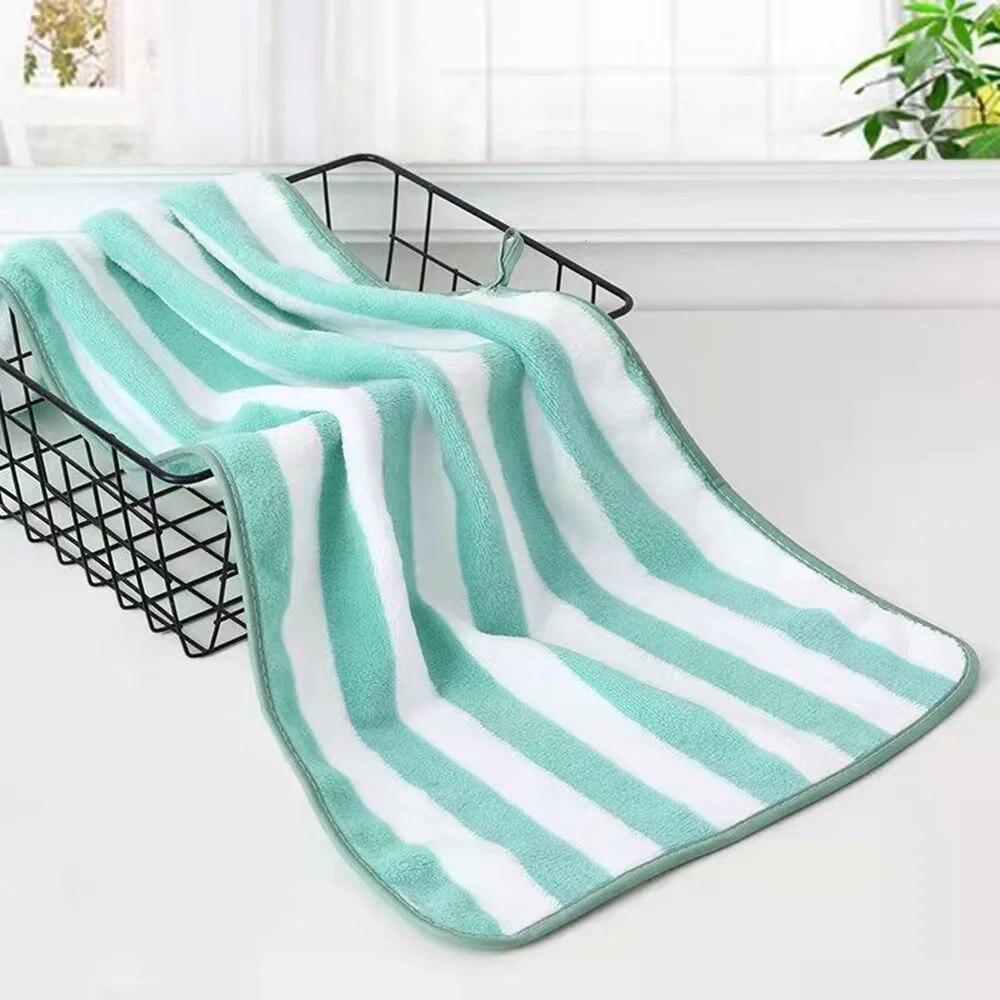 Moisture-absorbing and Quick Drying Bath Towel, Soft Adult Facial Towel, Bathroom Ultra-fine Fiber Swimming Bath Towel
