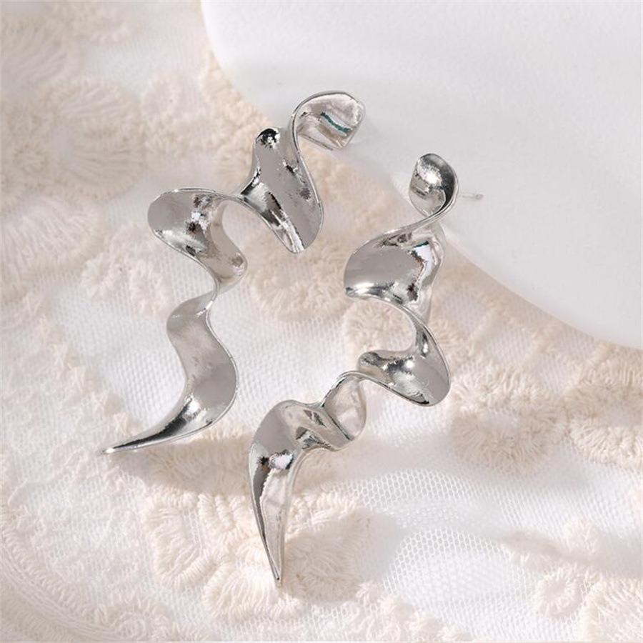 Fashion Exaggerated Irregular Geometric Distortion Earrings For Women