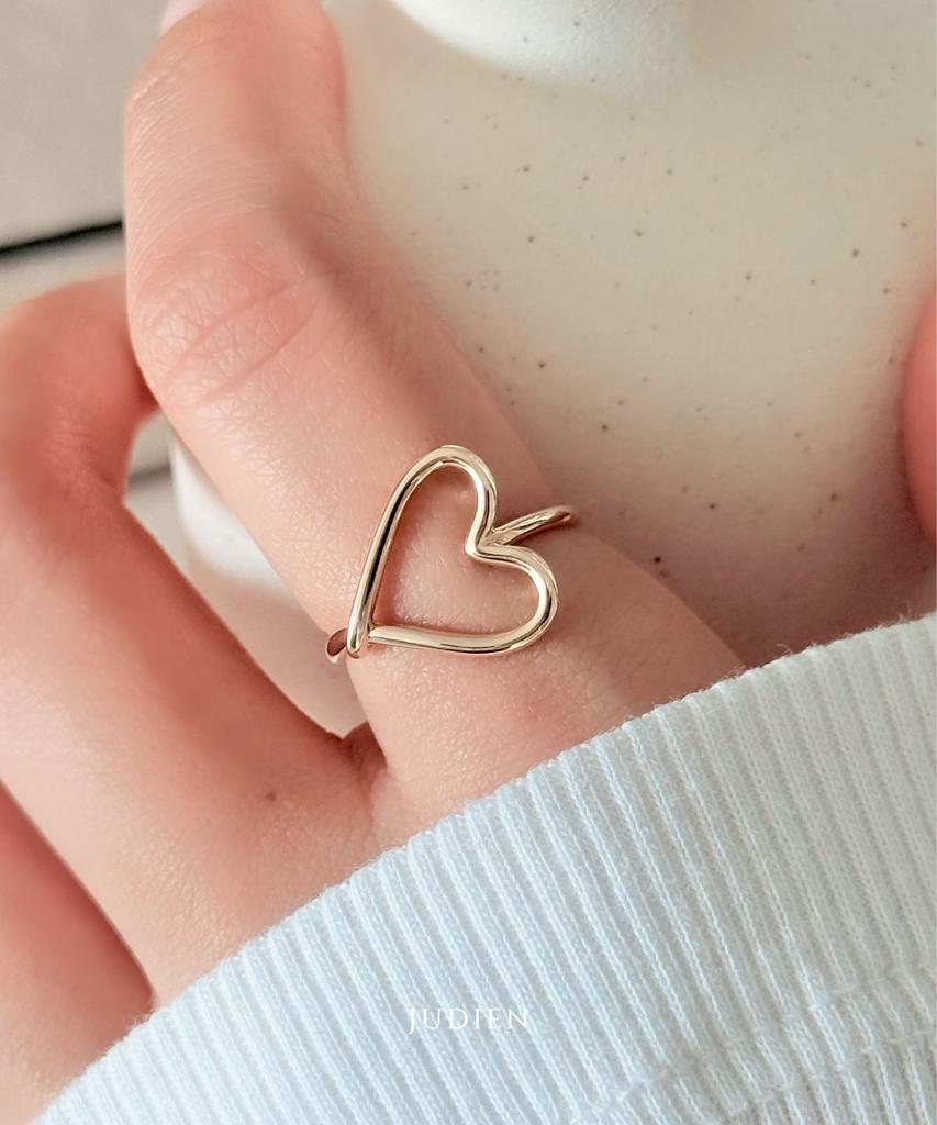 Judien 10K 14K 18K Heart Line Ring