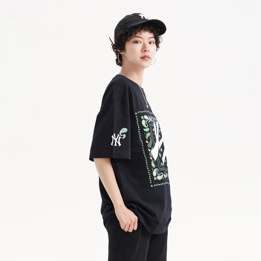 MLB SS23 New York Yankees Vintage Floral Print Cool Dry Trendy Short Sleeve T-Shirt Unisex Tops Black 3ATSI0133-50BKS