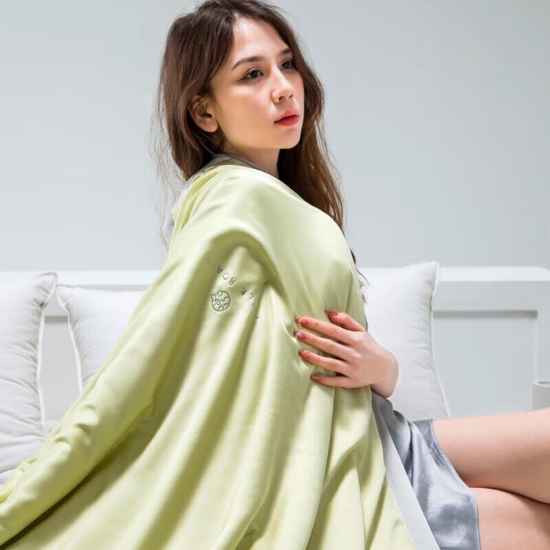 Hengyuanxiang Zhenshi Series Silk Quilt