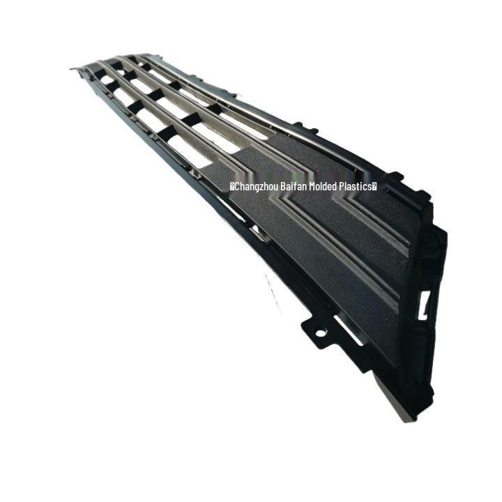 Нижняя решетка радиатора для Ford Mondeo 2017 (штейн) HS7317B968FCW