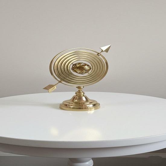 Латунная армиллярная сфера-глобус со стрелкой  Морской астролябиум Настольный декор