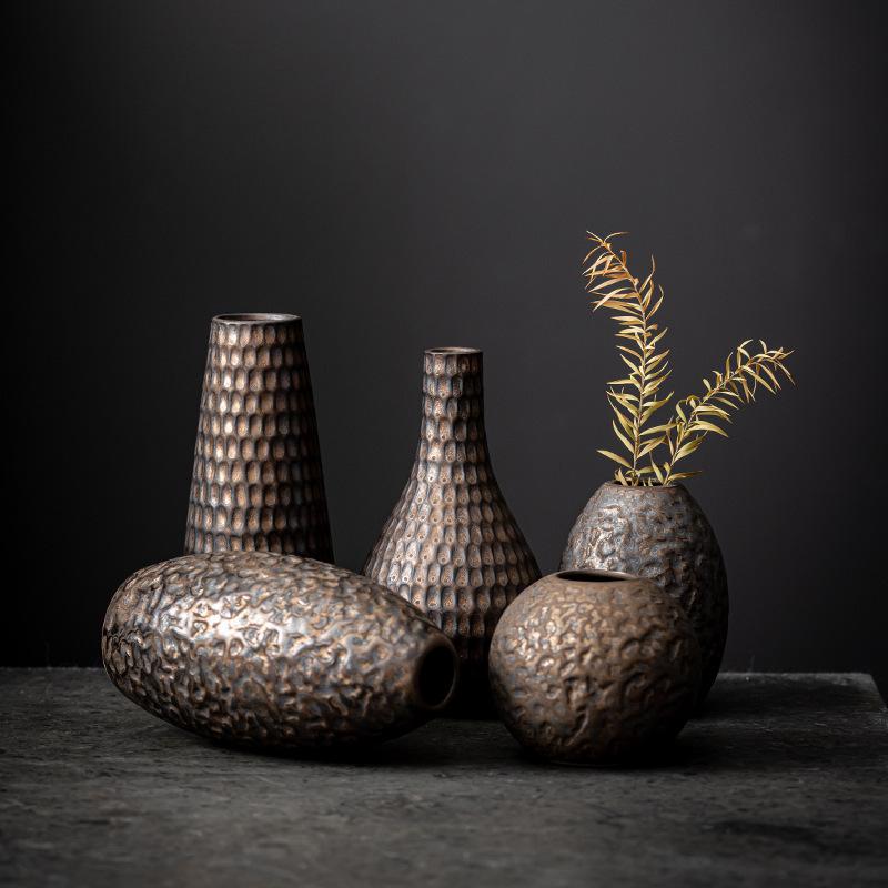 Gilt Zen Retro Pottery Vase for Dried Flower Arrangements - Small Ceramic Ornament