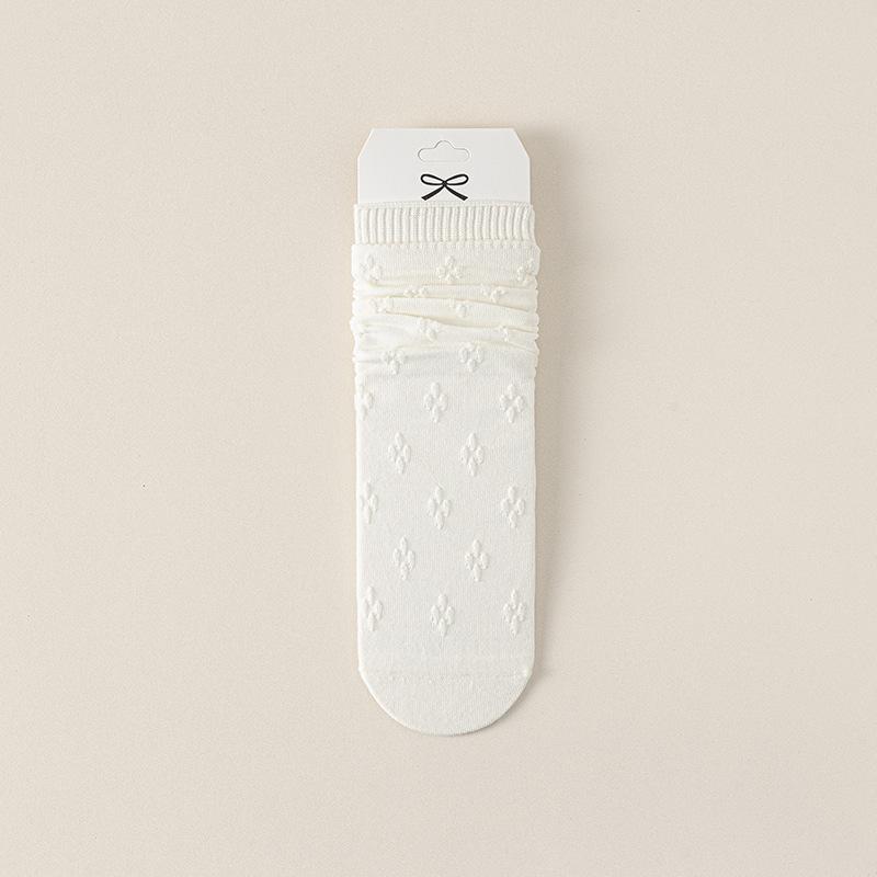 Autumn and Winter Women's Three-dimensional Relief Vertical Rib Ribbed Mid-calf Socks, Simple Solid Color Cotton Pile Socks, Boneless Socks for Women