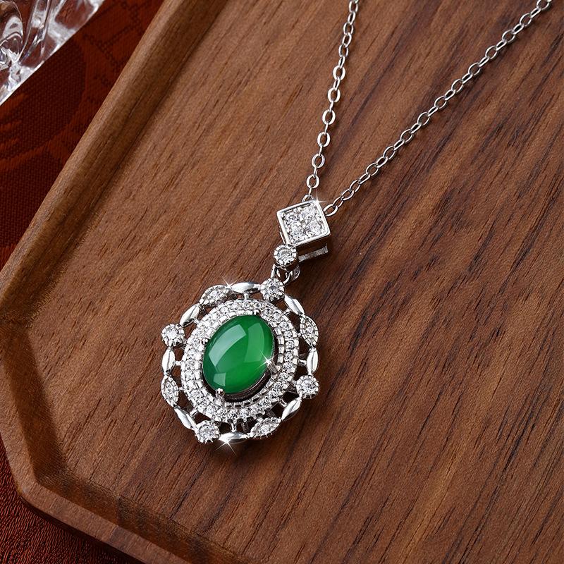 S925 sterling silver natural dangerous material jadeite necklace retro fashion light luxury egg surface hollow collarbone chain advanced design sense