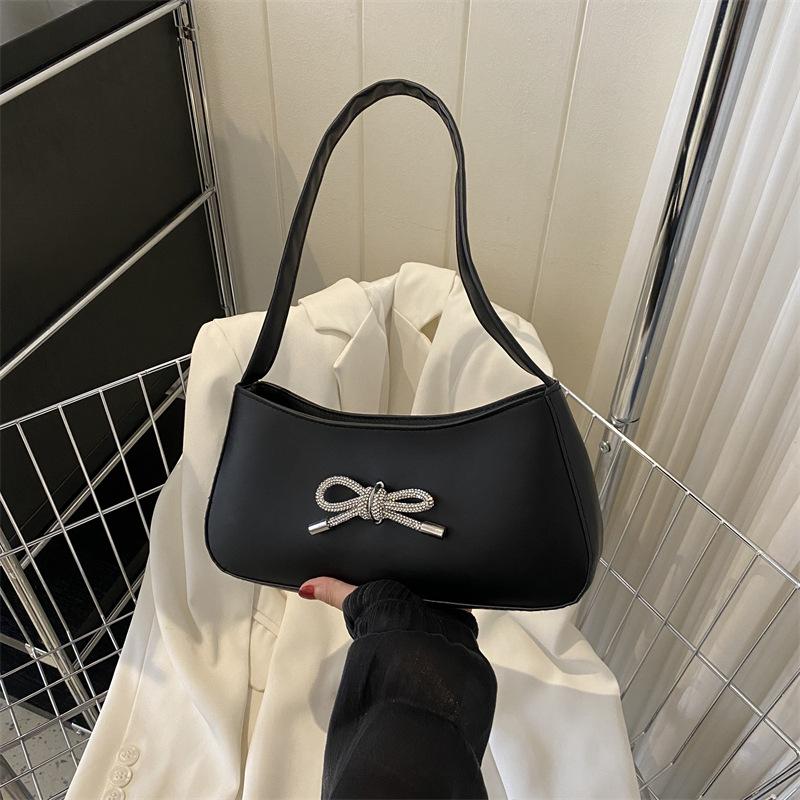 Простой темпераментный бант 2024 новый тренд корейская версия мода повседневная иностранный стиль подмышки однотонная маленькая квадратная сумка