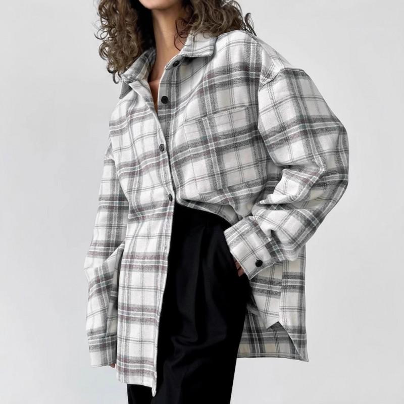 Oversized Relaxed Collared Plaid Shirt Women Long Sleeve Streetwear Top Loose Fit Casual Outerwear