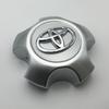 Наклейка с логотипом на колпак ступицы Toyota RAV4 (Модели 2009-2013 годов)