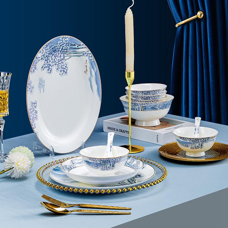 Фарфоровый столовый сервиз Jingdezhen сине-белый, 23 предмета