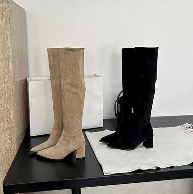 Женские высокие сапоги 2025 осень и зима новая модель высокий каблук толстый каблук квадратный носок широкое голенище сапоги с голенищем гармошкой высокие до колена сапоги-рыцари