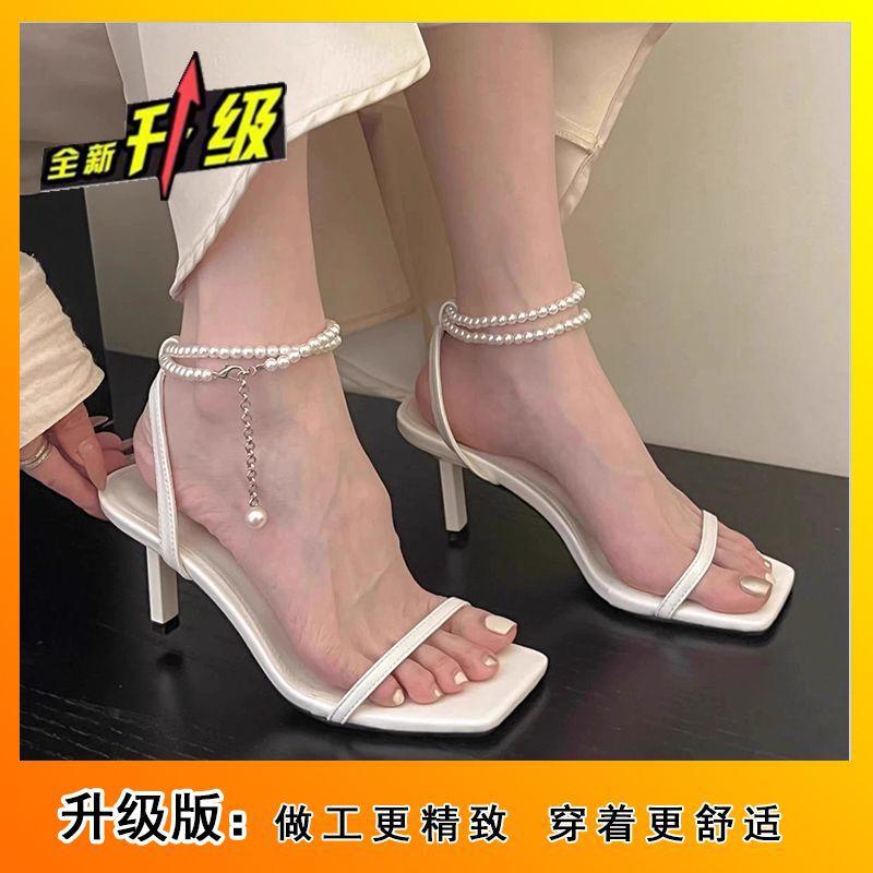 Нишевая мода с высоким чувством, сексуальный квадратный носок, слово с сандалиями, женские 2024 весна и лето, новые тонкий каблук, расшитые бисером высокие каблуки