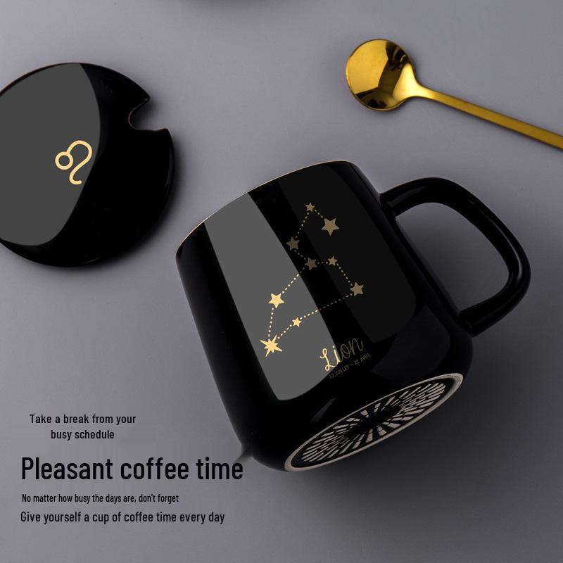 Персонализированная керамическая кружка для кофе с крышкой и ложкой - Праздничный дизайн для пар