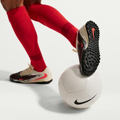 Мужские кроссовки Nike Phantom 6 Low Academy TF United 003 Pack Burgundy Crush/Fossil/University Red