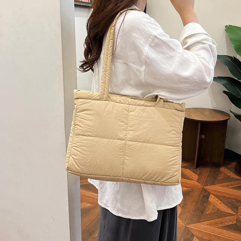 Ielgy Tote Bag Large Capacity Solid Color Simple Nylon Diamond Shoulder Bag Daily Commuter All-Match Underarm Bag