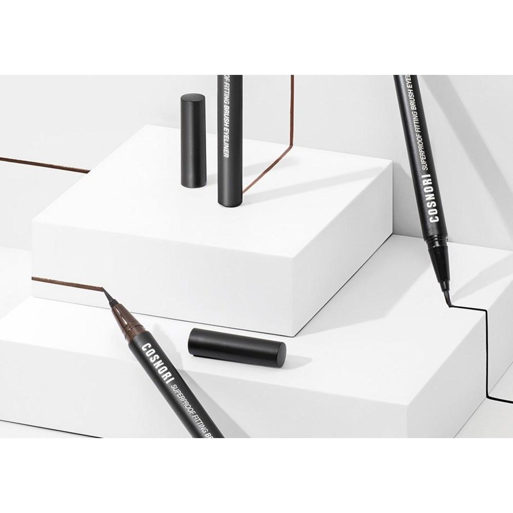COSNORI Super Proof Fitting BRush Eyeliner 0.6g, 03 Brown, 1 pc.