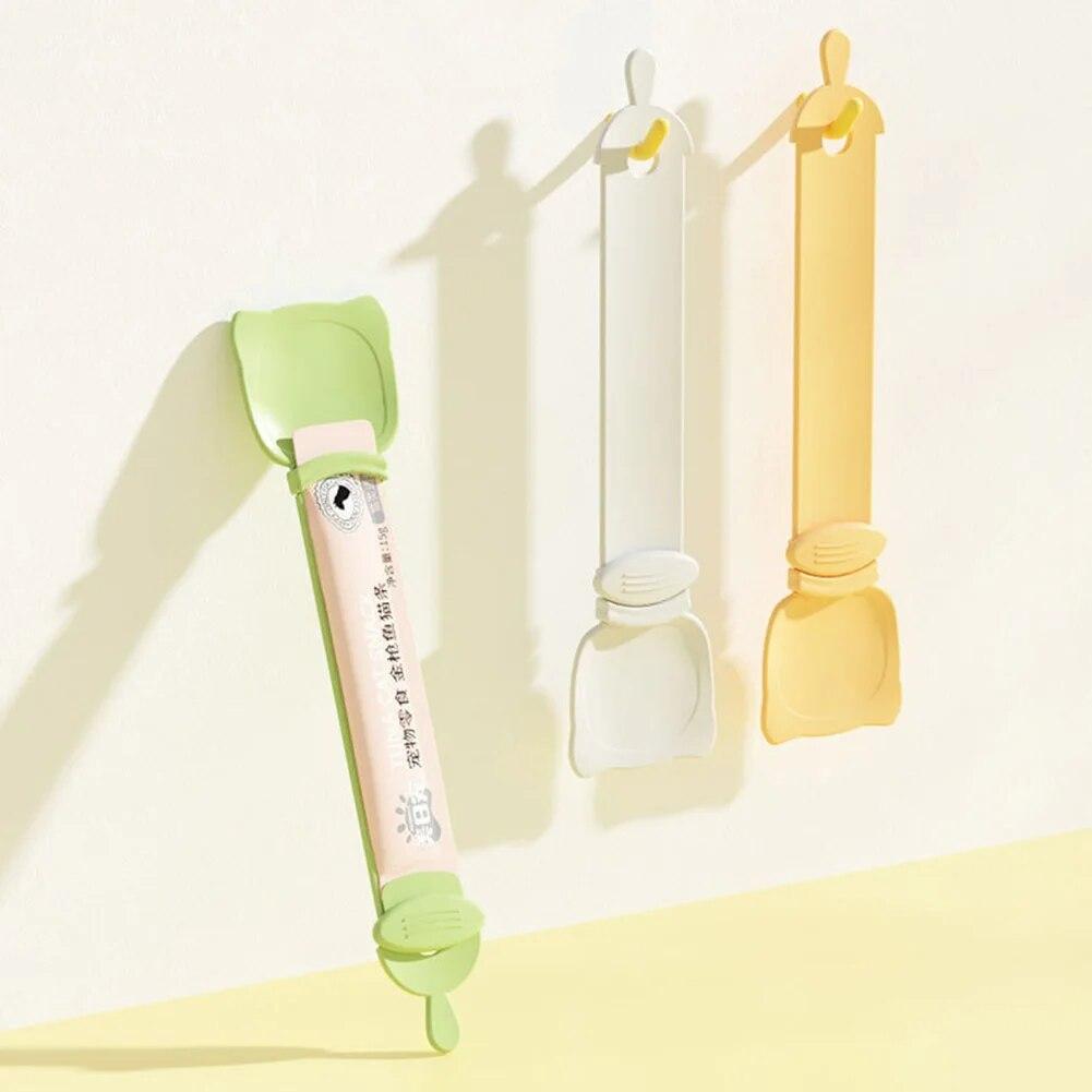 Cat Food Strip Squeezer Spoon Long Handle Cat Strip Feeder Meat Cat Stripe Squeezer For Pet Cat Food Supplies