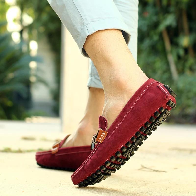 Fashion High Quality Suede Leather Men Loafers Casual Business Shoes Non-slip Outdoor Driving Soft Bottom Shoes Genuine Leather Flats