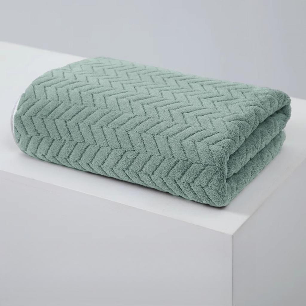 Полотенца из кораллового флиса и банные полотенца для домашнего использования