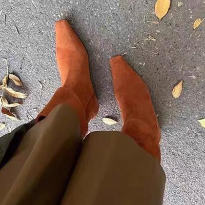 Женские дизайнерские ботильоны на плоской подошве с острым носком, тренд 2024 года, новые зимние ботинки для ходьбы, удобные зимние ботинки «Челси», сексуальная женская обувь