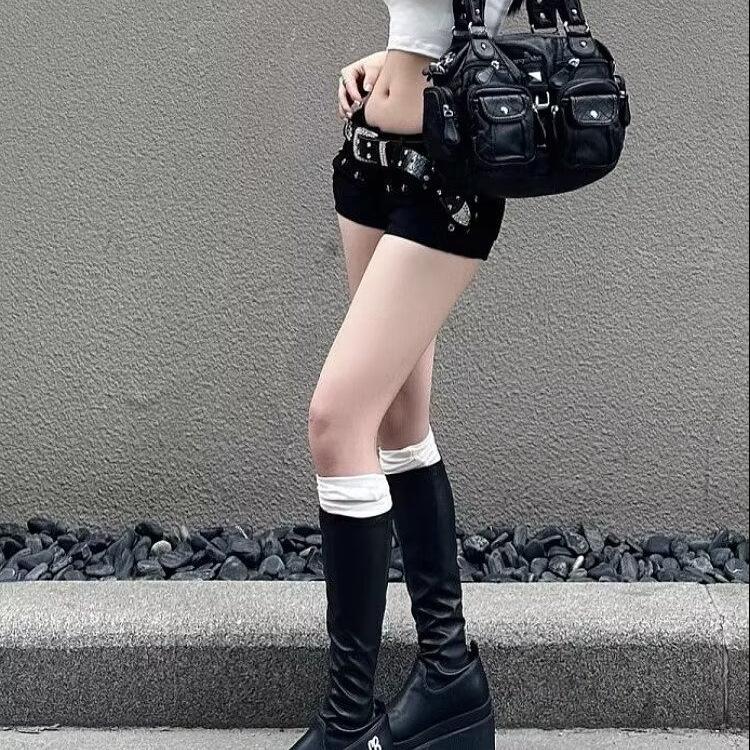 Американские черные джинсовые шорты с заклепками и низкой талией для женщин Y2K — лето 2024 г.