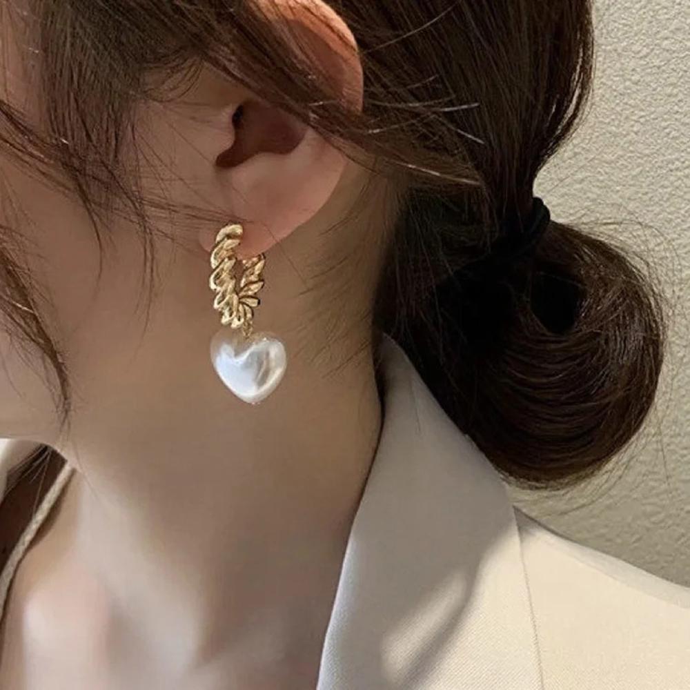 Темперамент Новые ретро девушки геометрические жемчужные серьги скрученные круглые сращивающиеся пеньковые серьги-кольца